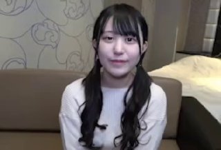 气质风骚并存 顶级气质尤物美容spa老板娘为了留住客户，亲自上阵提供优质服务，掀起性感包臀裙按床上爆操